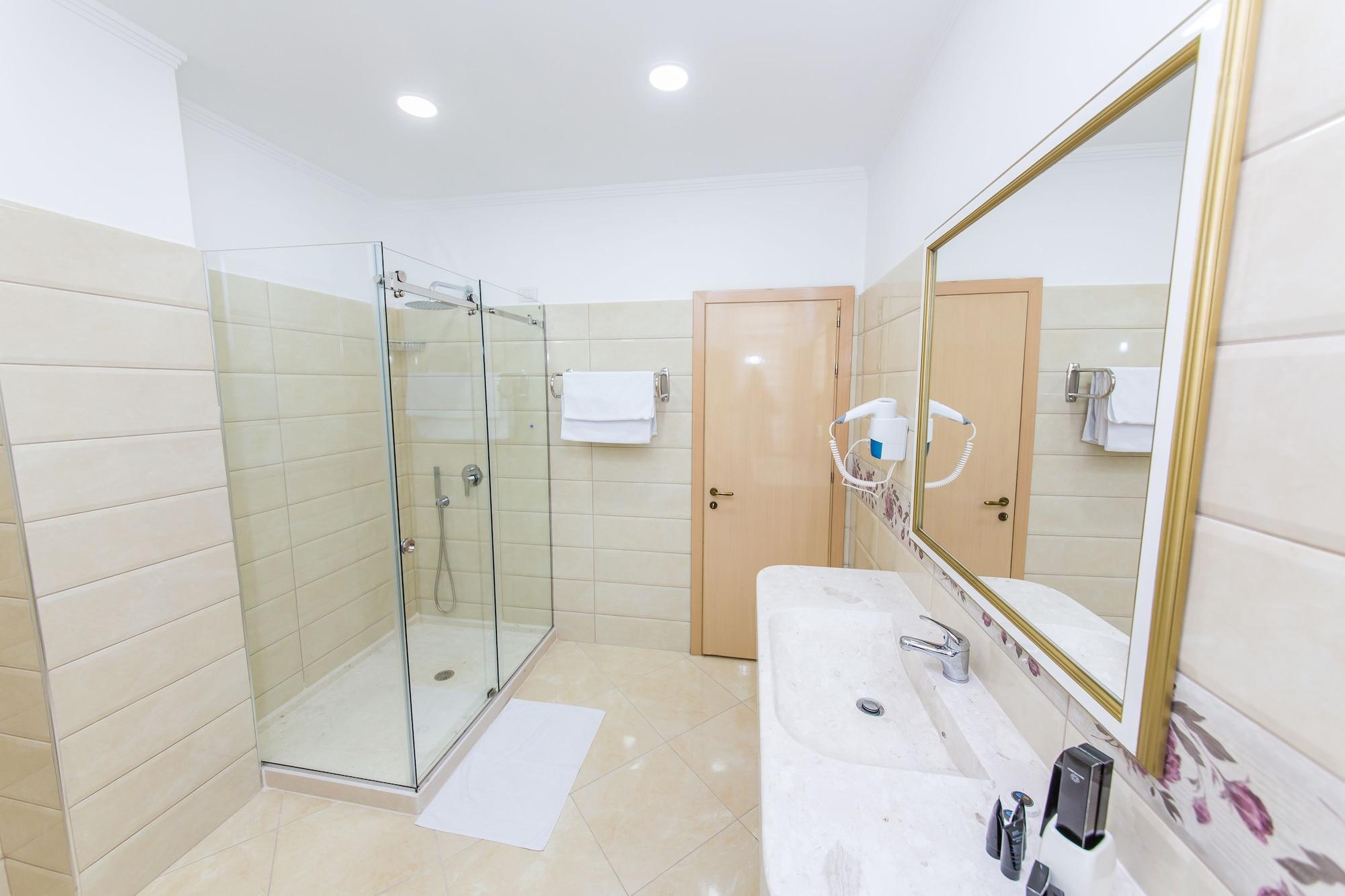 Hotel Belagrita 培拉特 外观 照片